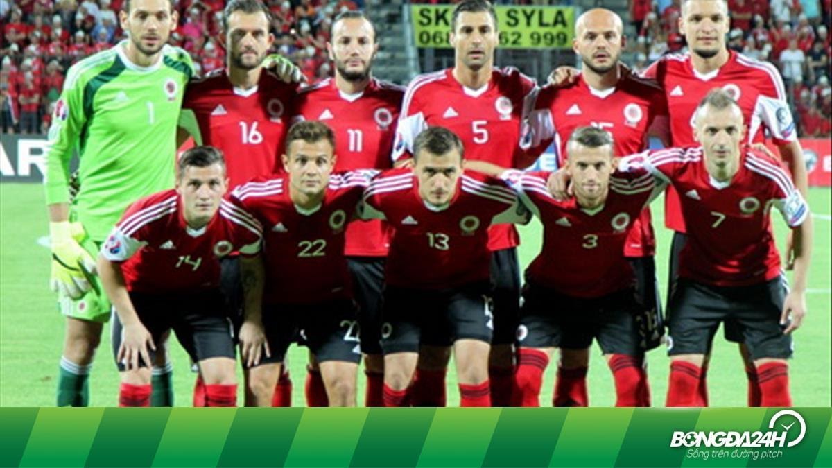 Hình ảnh các thành viên của đội tuyển bóng đá quốc gia Albania tham dự chung kết EU